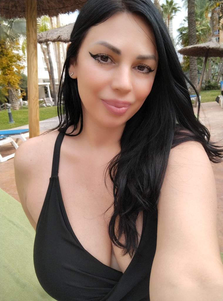 Chica busca chico en Alicante: 