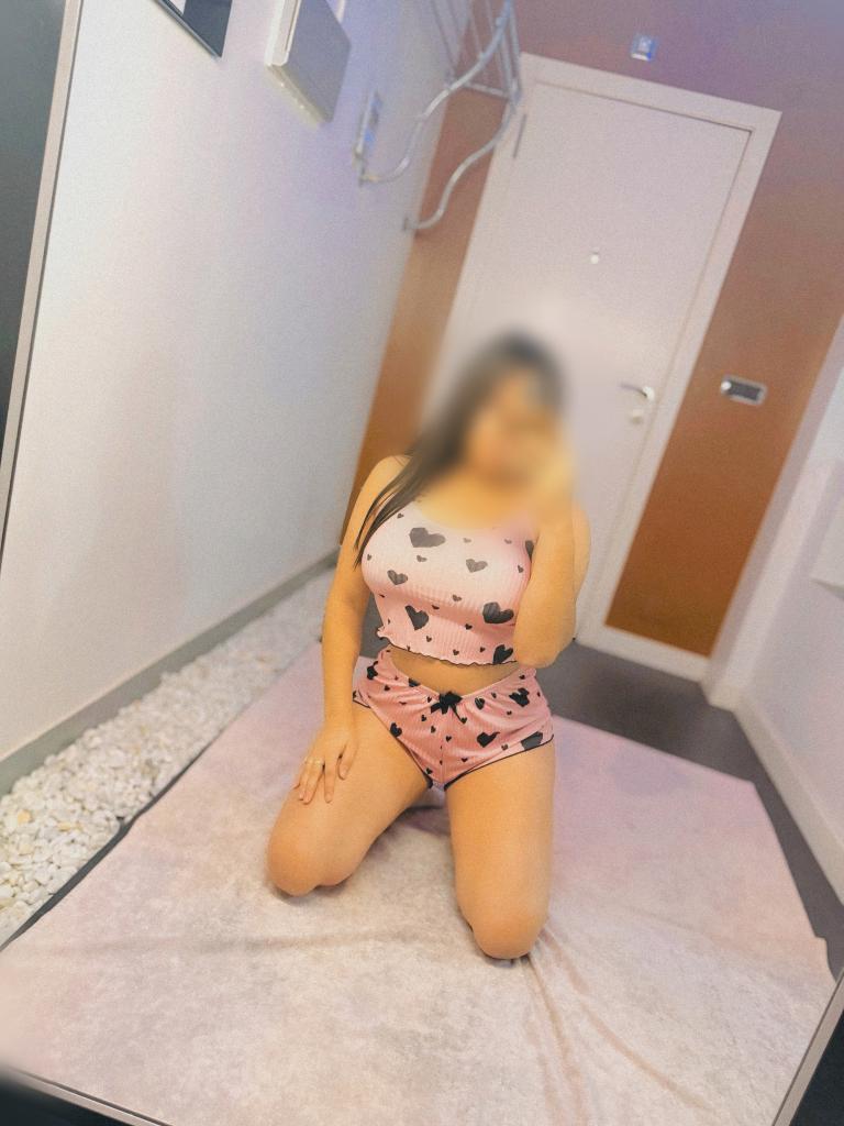 614864901: Chica busca chico en Lugo