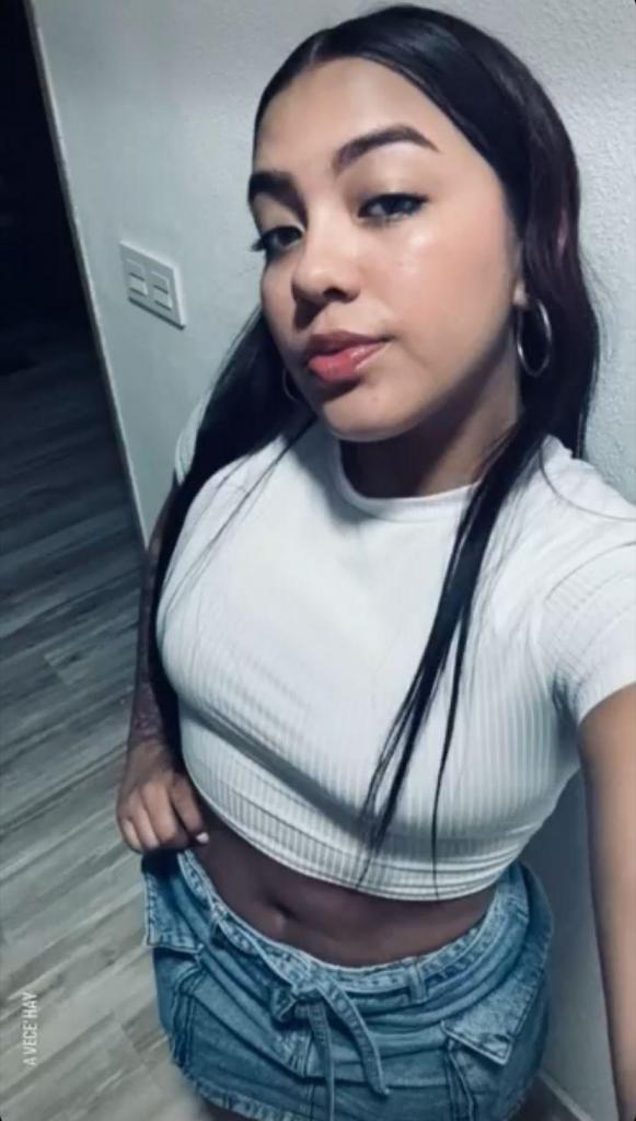 667898153: Chica busca chico en Alicante