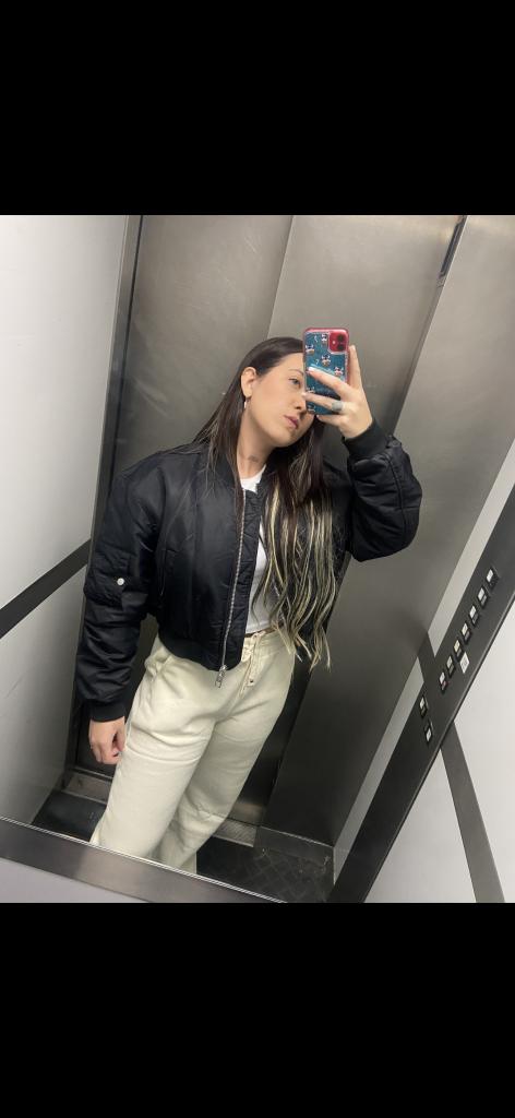 Chica busca chico en Granada: 