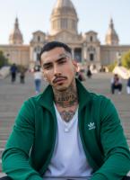 611683224: Chico busca chica en Barcelona