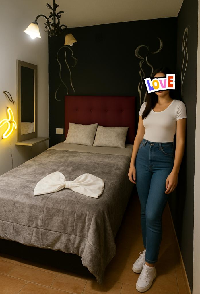 Chica busca chico en Granada: 