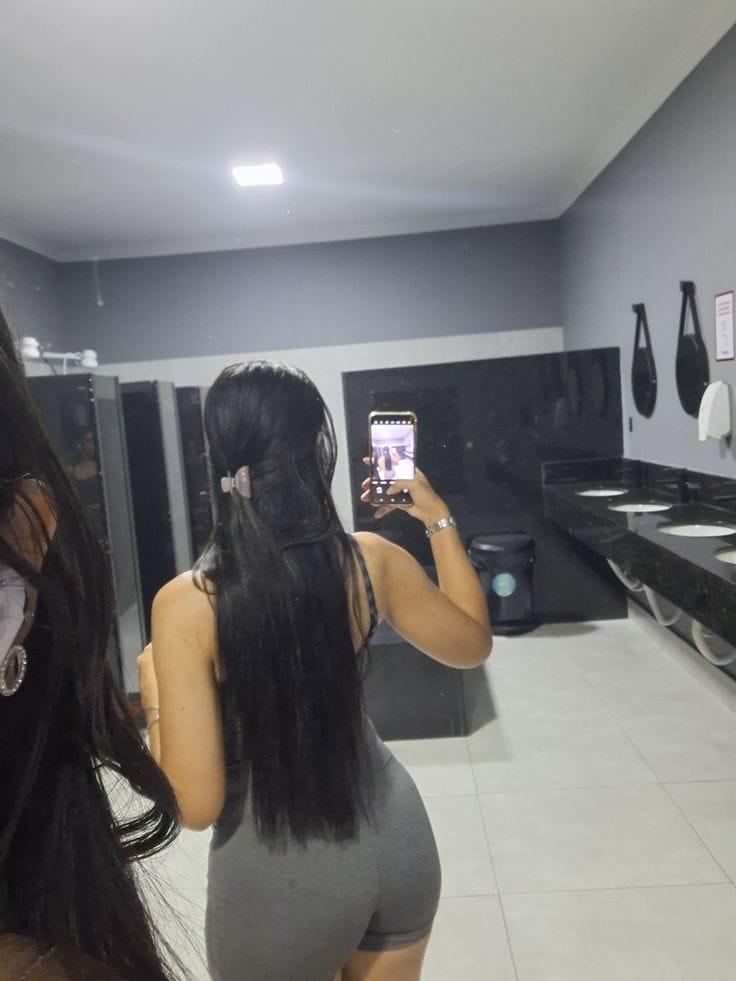 663579143: Chica busca chico en Barcelona