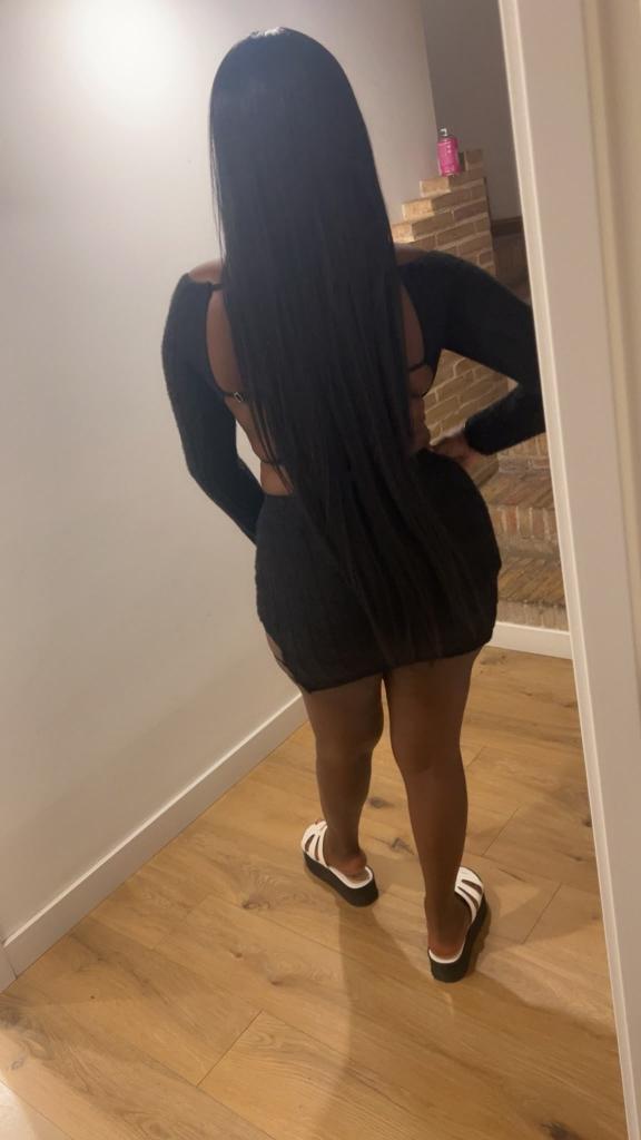 687179649: Chica busca chico en Zaragoza