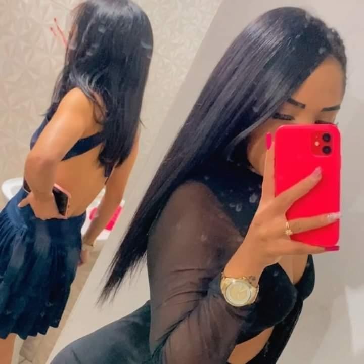 613730119: Chica busca chico en La Coruña