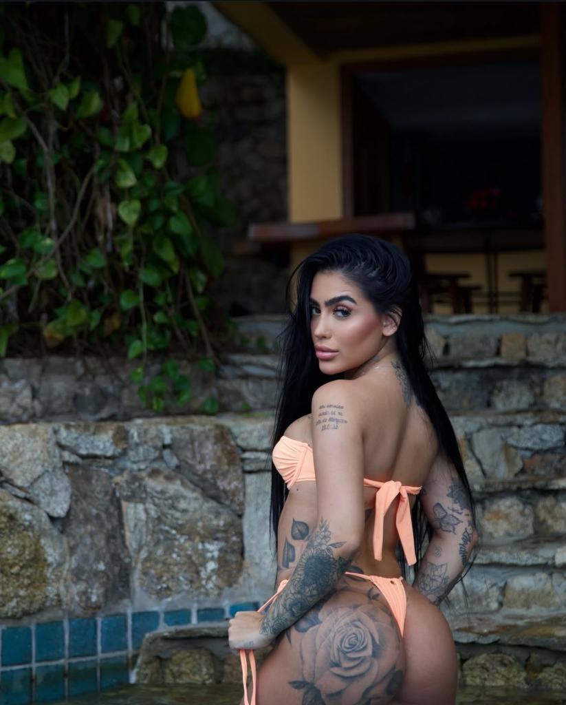 Chica busca chico en Almería: 