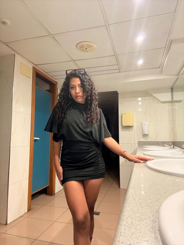 632923765: Chica busca chico en Ibiza