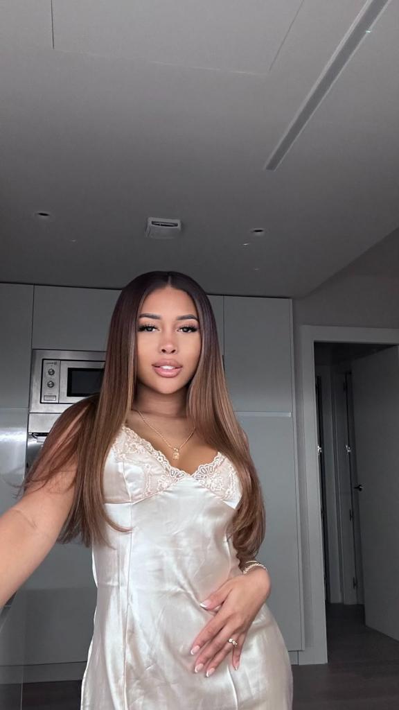 663331885: Chica busca chico en Madrid