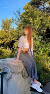 611334343: Chica busca chico en Madrid