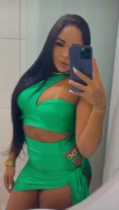 613730119: Chica busca chico en La Coruña