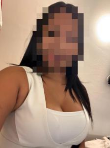 677923349: Chica busca chico en León