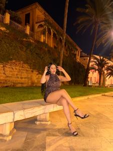 613795403: Chica busca chico en Mallorca
