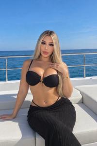 607412705: Chica busca chico en Málaga