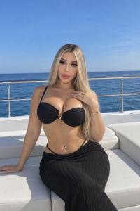 607412705: Chica busca chico en Málaga