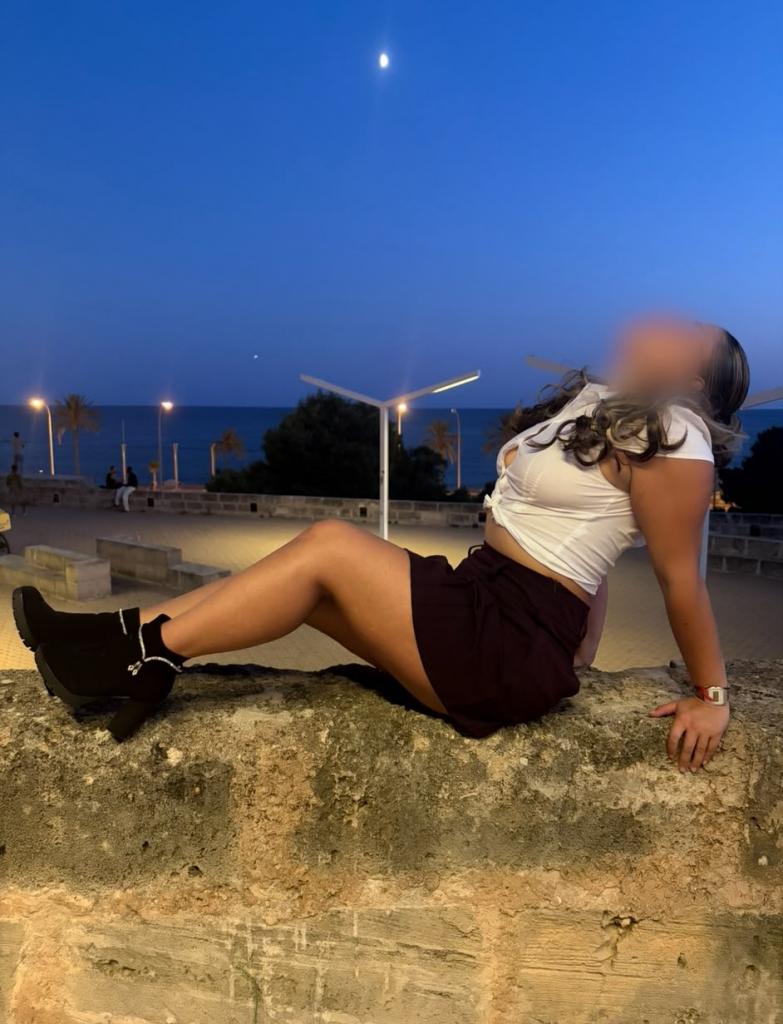 Chica busca chico en Mallorca: 