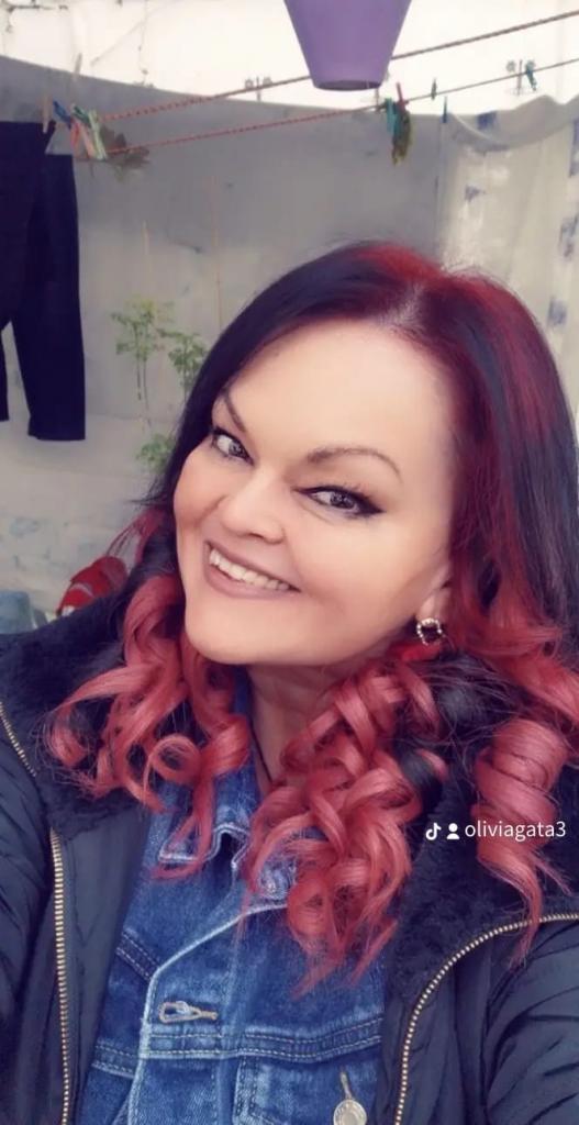 Chica busca chico en Cádiz: 