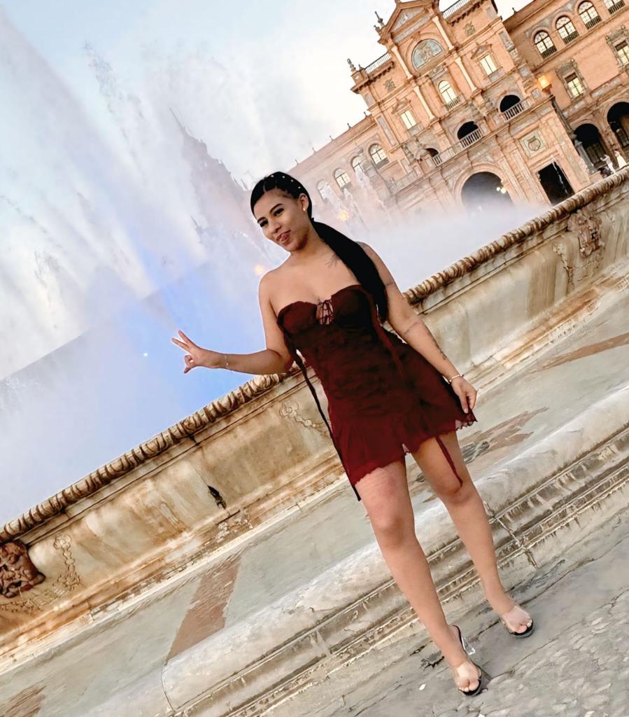 Chica busca chico en Sevilla: 