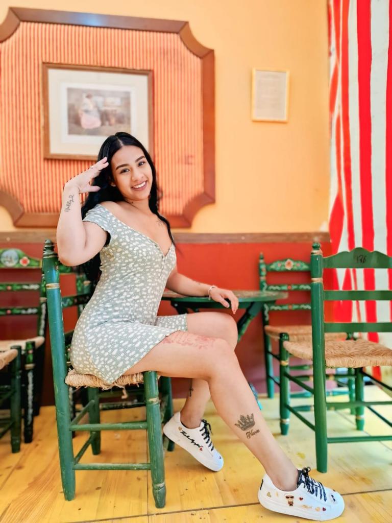 Chica busca chico en Sevilla: 