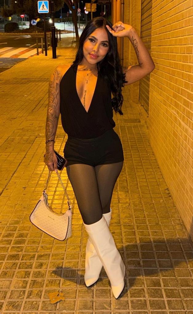 687095619: Chica busca chico en Lérida