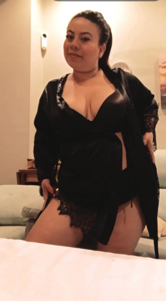 602810846: Chica busca chico en Sevilla