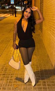 687095619: Chica busca chico en Lérida