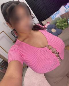 665730666: Chica busca chico en Barcelona