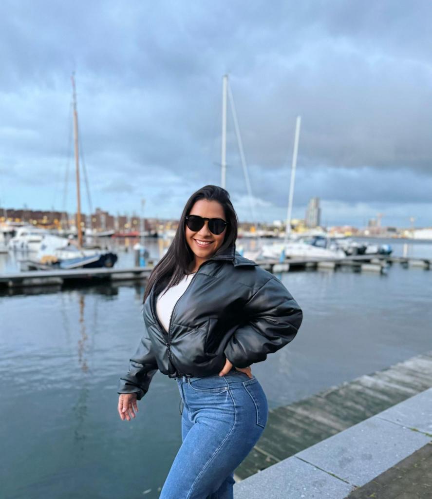 631361845: Chica busca chico en Alicante