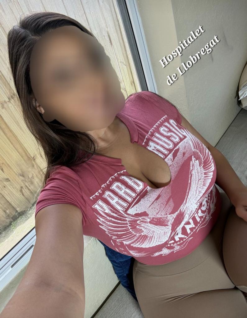 665730666: Chica busca chico en Barcelona