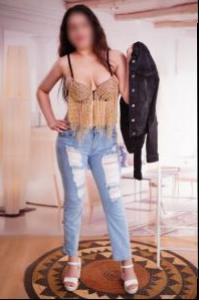 638269242: Chica busca chico en Madrid