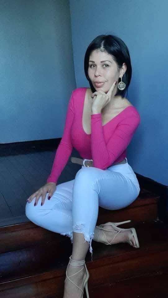613499995: Chica busca chico en Murcia