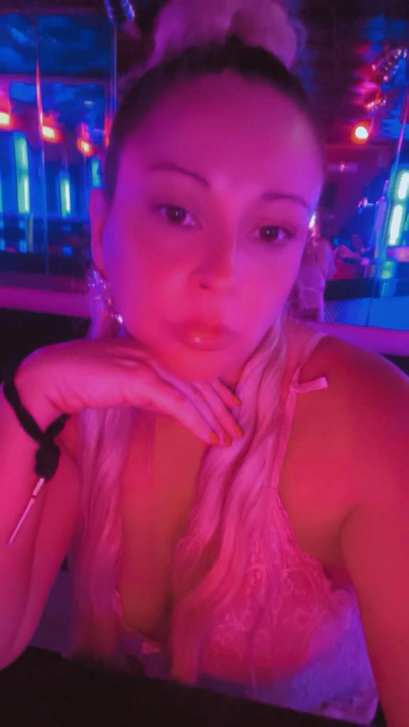 Chica busca chico en Cádiz: 