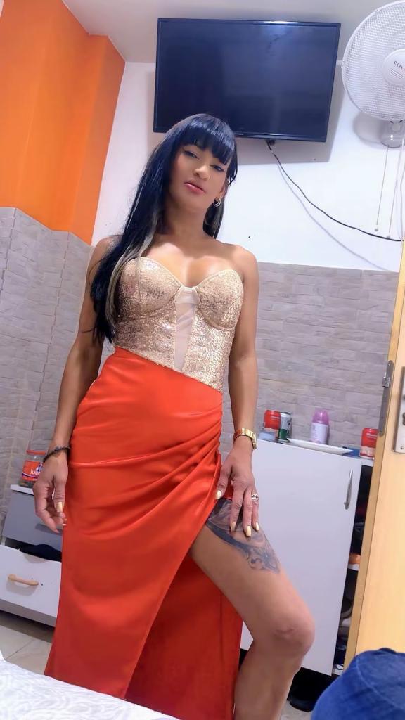 742014317: Chica busca chico en Granada