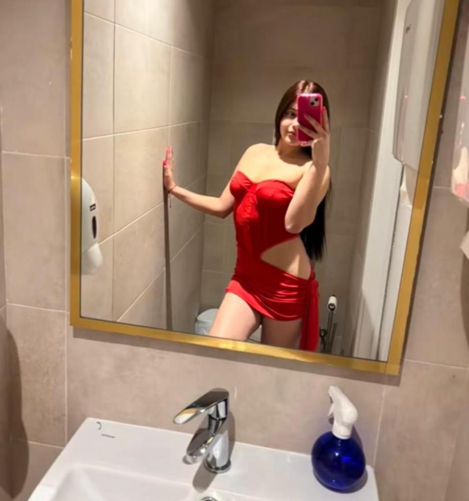 Chica busca chico en Murcia: Chica busca chico