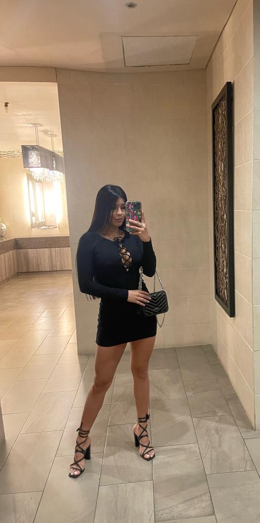 743069136: Chica busca chico en Málaga