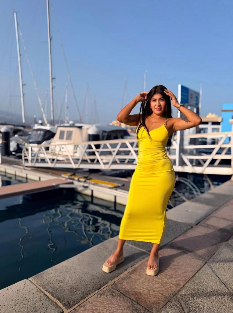 Chica busca chico en Tenerife: 