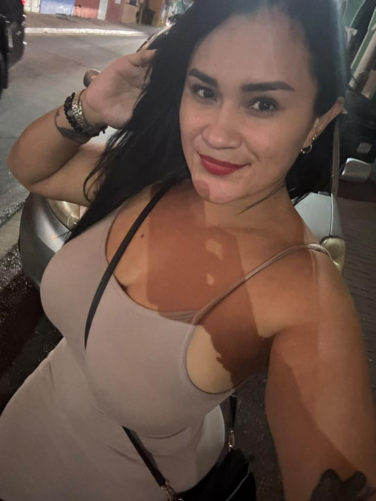 677153080: Chica busca chico en Valencia