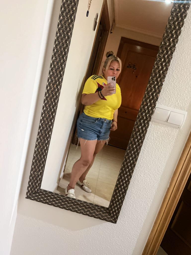 631317514: Chica busca chico en Murcia