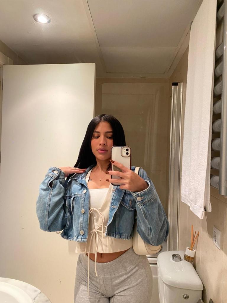 Chica busca chico en Tenerife: 
