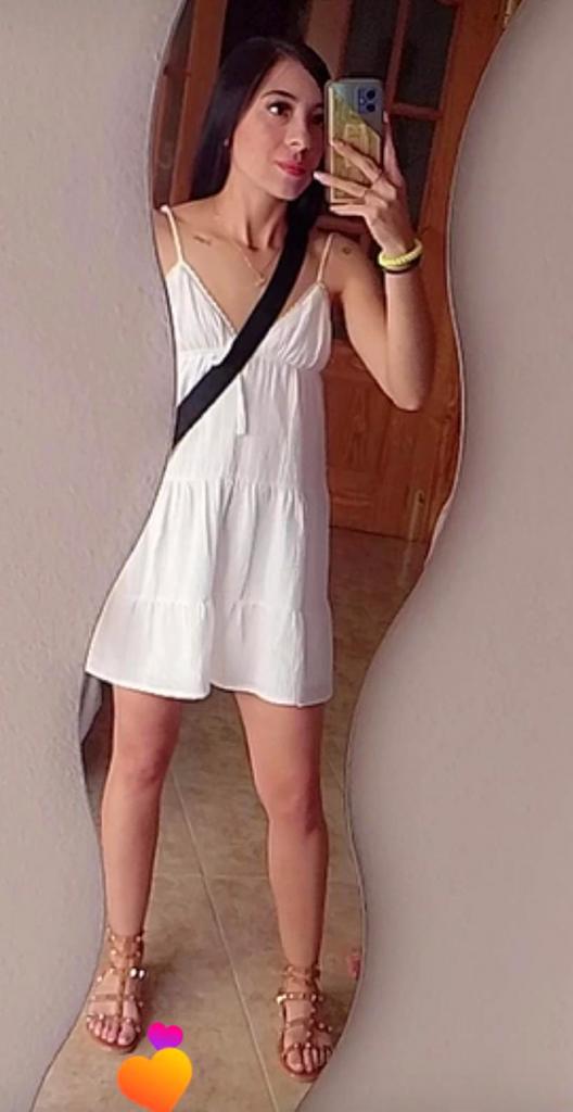 614969142: Chica busca chico en Ibiza