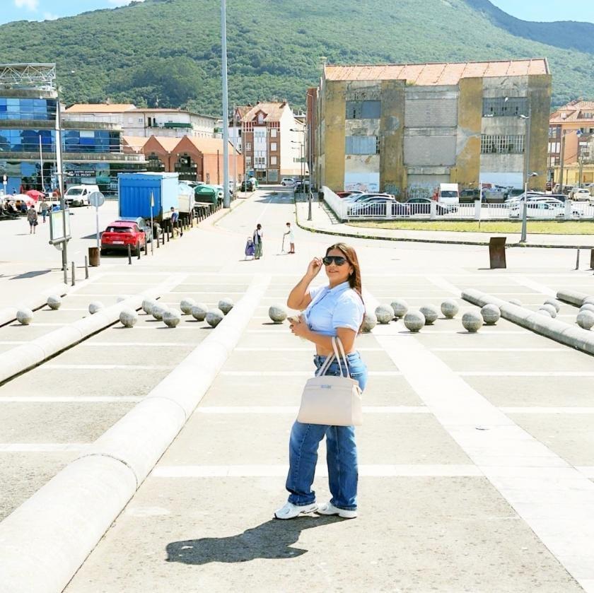 Chica busca chico en Ibiza: 