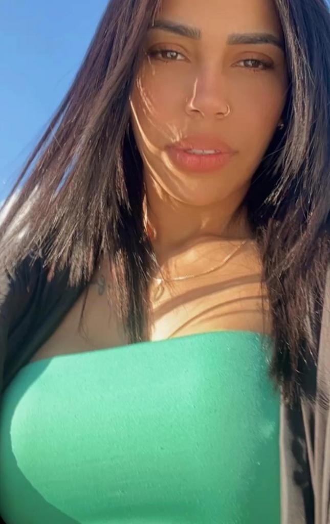 Chica busca chico en Ibiza: Chica busca chico