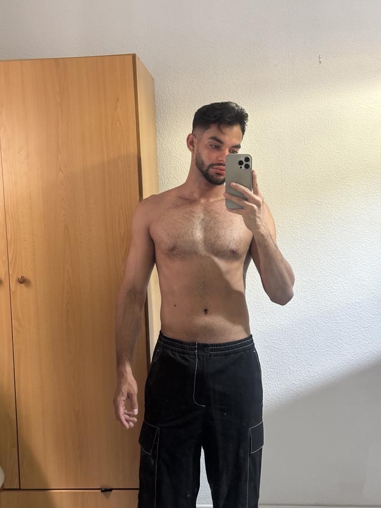 670670828: Chico busca chica en Madrid