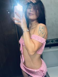 661082279: Chica busca chico en Sevilla