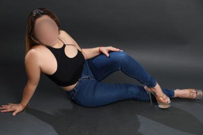643661557: Chica busca chico en Asturias