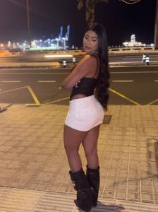 666314466: Chica busca chico en Ibiza