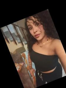 657598487: Chica busca chico en La Coruña