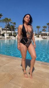 648981770: Chica busca chico en Pontevedra