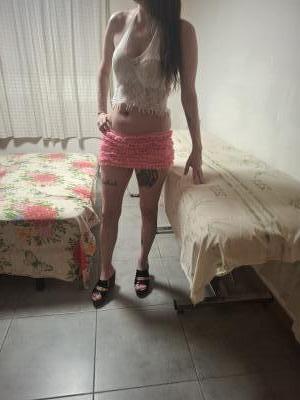 643463403: Chica busca chico en Tarragona