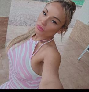 607819649: Chica busca chico en Alicante