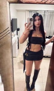613880187: Chica busca chico en Barcelona